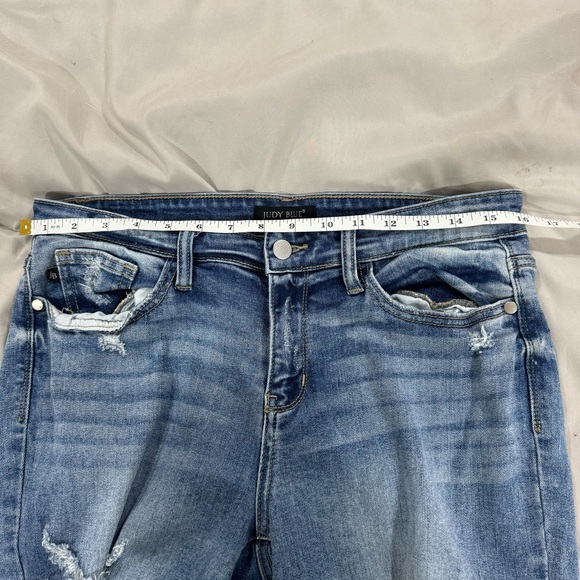 Judy Blue boyfriend distressed jeans style# JB82217MD 7/28 - Picture 6 of 8